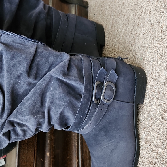 Gray Boots - Picture 2 of 3